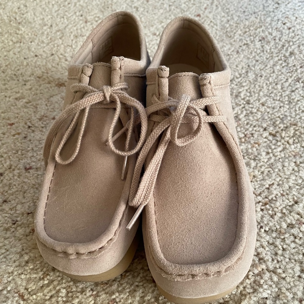 Clark Wallabees. Taupe. Size 9. Brand New. Never Worn